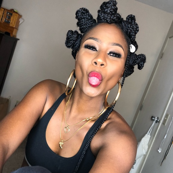 Meet your Posher, Ashley allsmiles - Picture 5 of 8